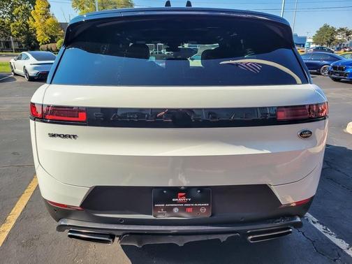 2023 Land Rover Range Rover Sport SE