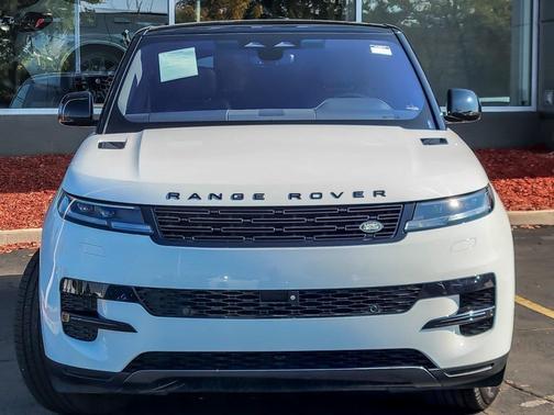 2023 Land Rover Range Rover Sport SE