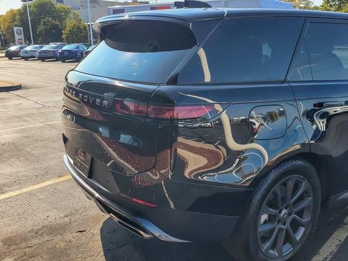 2024 Land Rover Range Rover Sport SE