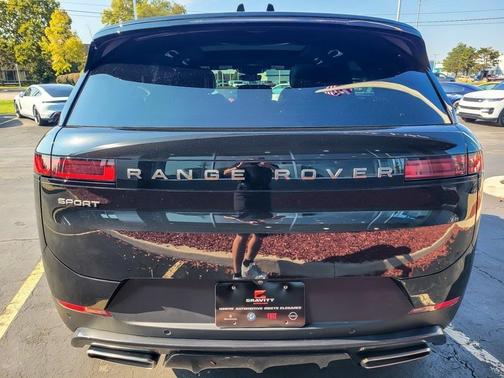 2024 Land Rover Range Rover Sport SE