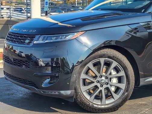 2024 Land Rover Range Rover Sport SE