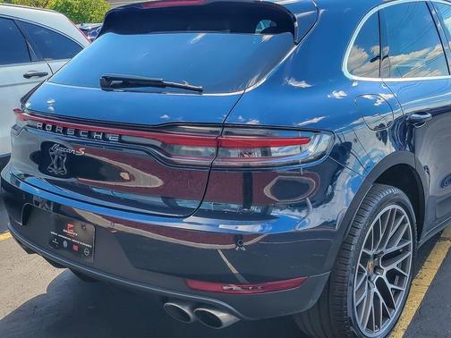 2020 Porsche Macan S