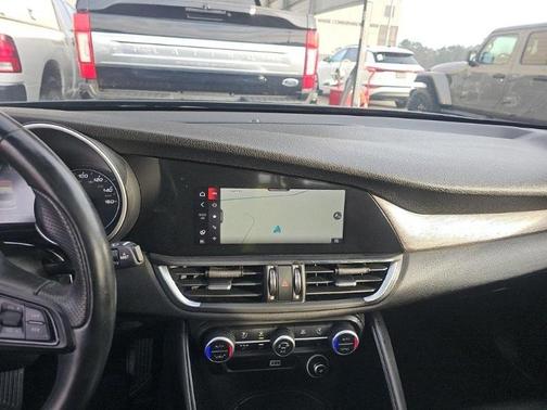 2021 Alfa Romeo Giulia Ti