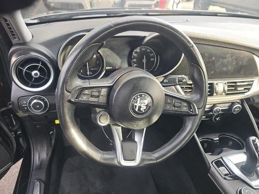 2021 Alfa Romeo Giulia Ti