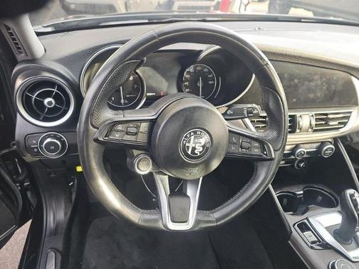 2021 Alfa Romeo Giulia Ti