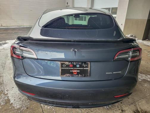 2022 Tesla Model 3 Long Range