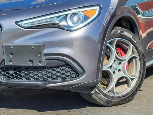 2019 Alfa Romeo Stelvio Ti