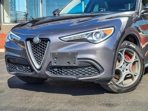 2019 Alfa Romeo Stelvio Ti