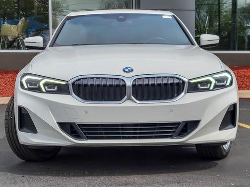 2023 BMW 330 i xDrive
