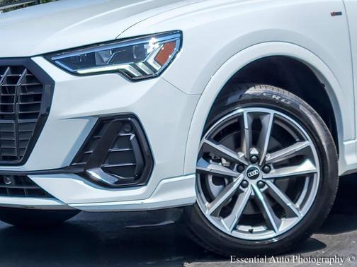 2023 Audi Q3 45 S line Premium