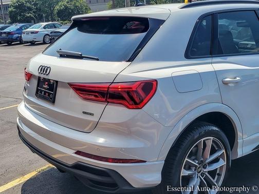 2023 Audi Q3 45 S line Premium