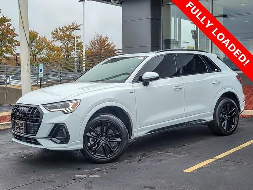 2023 Audi Q3 45 S line Premium