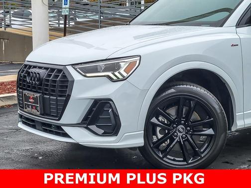 2023 Audi Q3 45 S line Premium