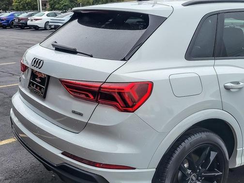 2023 Audi Q3 45 S line Premium