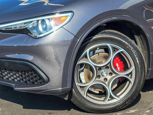 2023 Alfa Romeo Stelvio Ti
