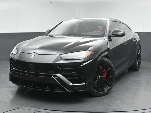2021 Lamborghini Urus Pearl Capsule
