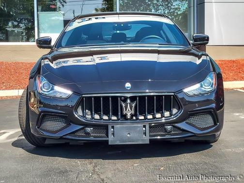 2022 Maserati Ghibli Modena Q4
