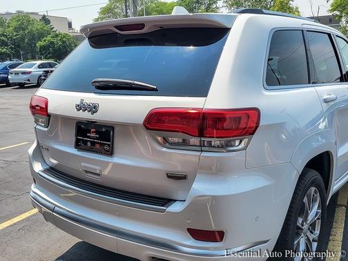 2021 Jeep Grand Cherokee Summit