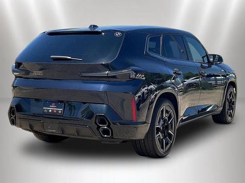 Carbon Black Metallic 2023 BMW XM Base