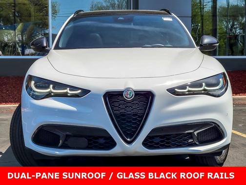 2024 Alfa Romeo Stelvio Base