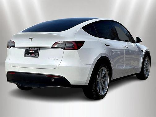 White 2021 Tesla Model Y Long Range