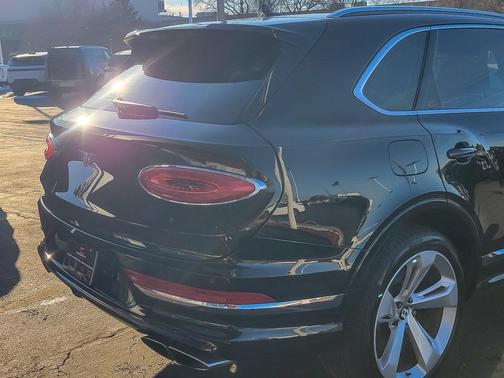 2021 Bentley Bentayga V8