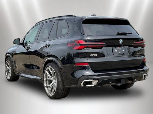 Black Sapphire Metallic 2024 BMW X5 xDrive40i