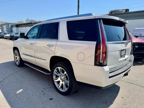 White 2015 Cadillac Escalade Luxury