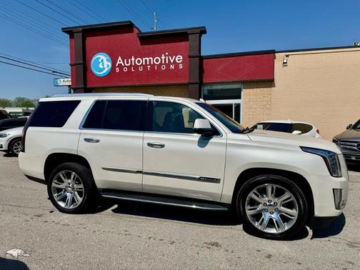 White 2015 Cadillac Escalade Luxury