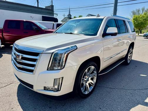 White 2015 Cadillac Escalade Luxury
