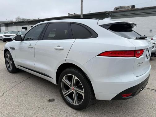 2017 Jaguar F-PACE 35t R-Sport