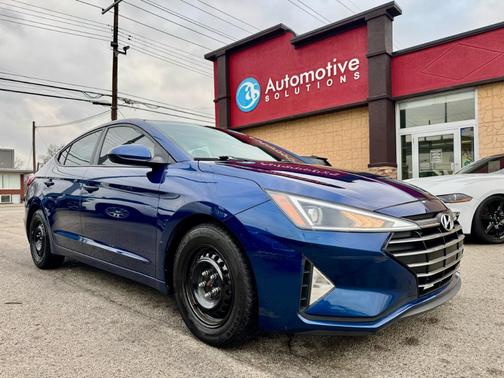 2020 Hyundai ELANTRA SE