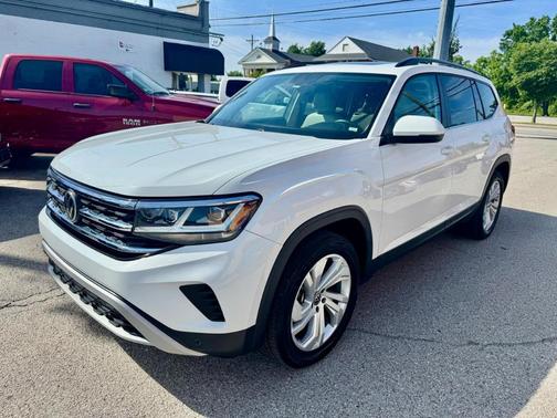 Pure White 2021 Volkswagen Atlas 3.6L SE w/Technology