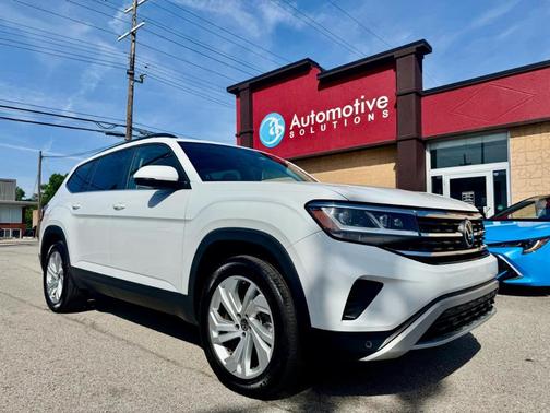 Pure White 2021 Volkswagen Atlas 3.6L SE w/Technology