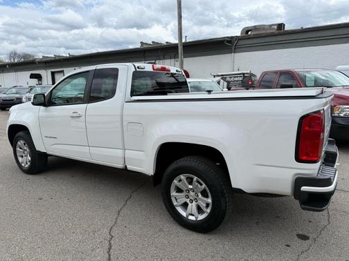 White 2022 Chevrolet Colorado LT