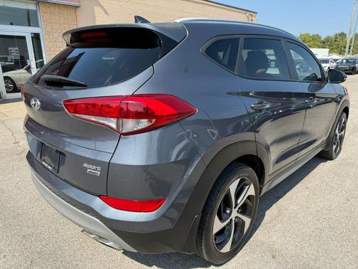 2018 Hyundai TUCSON Sport