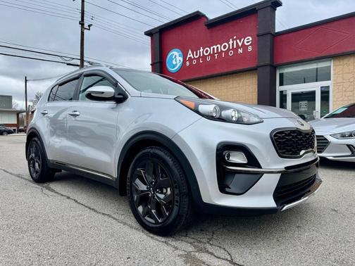 Silver 2021 Kia Sportage S SUV