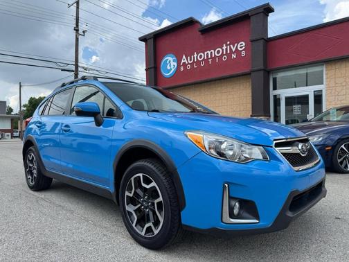 Hyper Blue 2017 Subaru Crosstrek 2.0i Limited