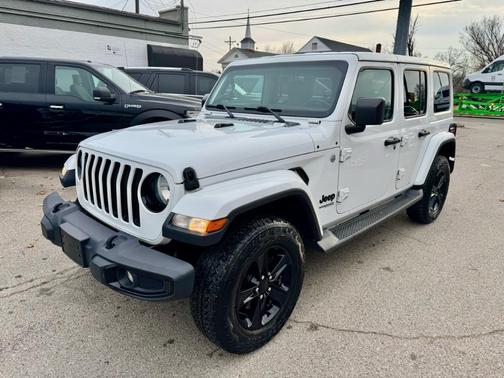 2020 Jeep Wrangler Unlimited Sahara Altitude