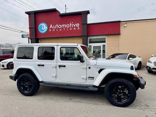 2020 Jeep Wrangler Unlimited Sahara Altitude