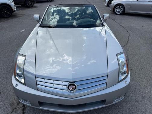 2004 Cadillac XLR Base