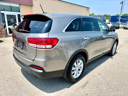 2017 Kia Sorento L