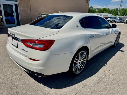 White 2016 Maserati Quattroporte S