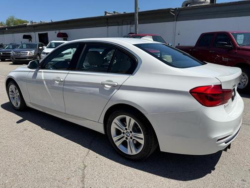 White 2018 BMW 330 i xDrive