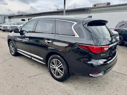 2017 INFINITI QX60 Base