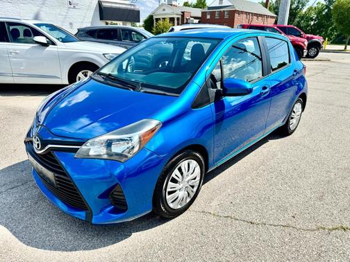 2015 Toyota Yaris LE