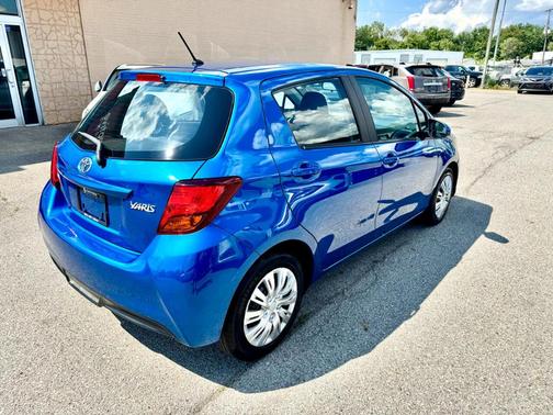 2015 Toyota Yaris LE