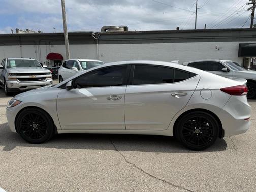 2017 Hyundai ELANTRA Limited