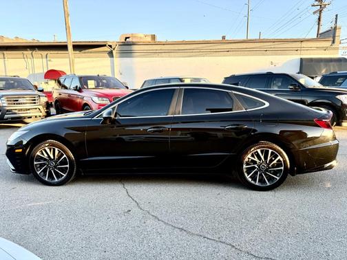 2022 Hyundai SONATA Limited