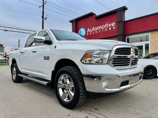 2016 RAM 1500 SLT